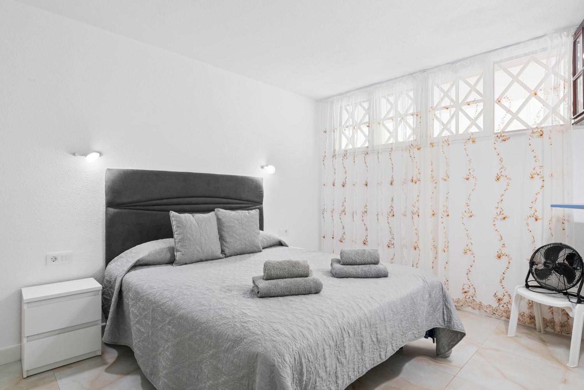 Neptuno Ocean View, Beach Line With Pool Puerto de Santiago  Ngoại thất bức ảnh