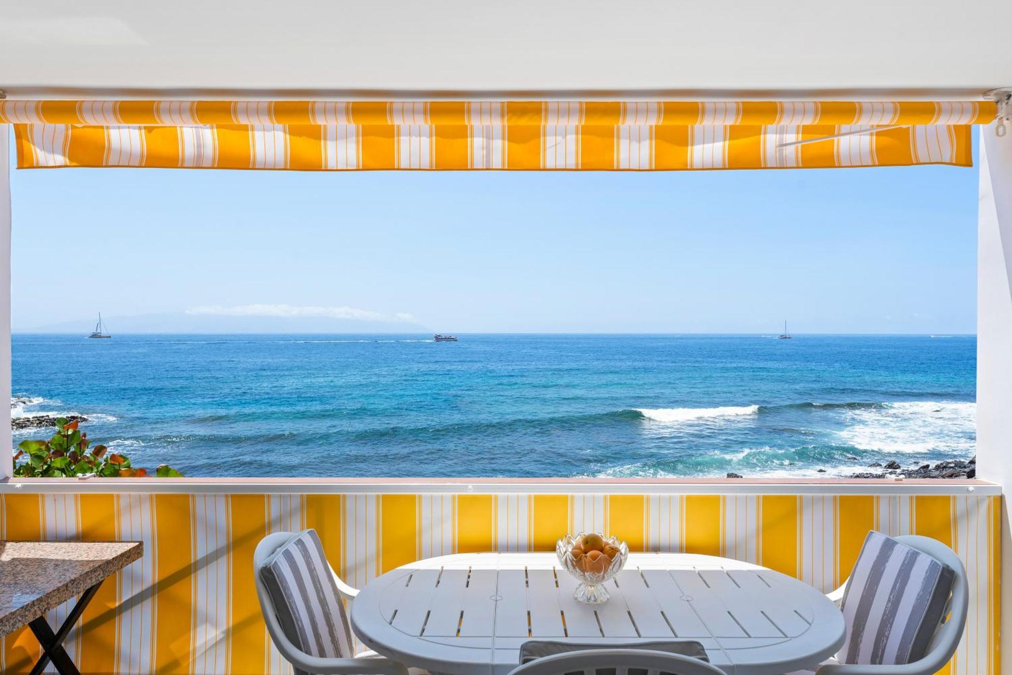 Neptuno Ocean View, Beach Line With Pool Puerto de Santiago  Ngoại thất bức ảnh