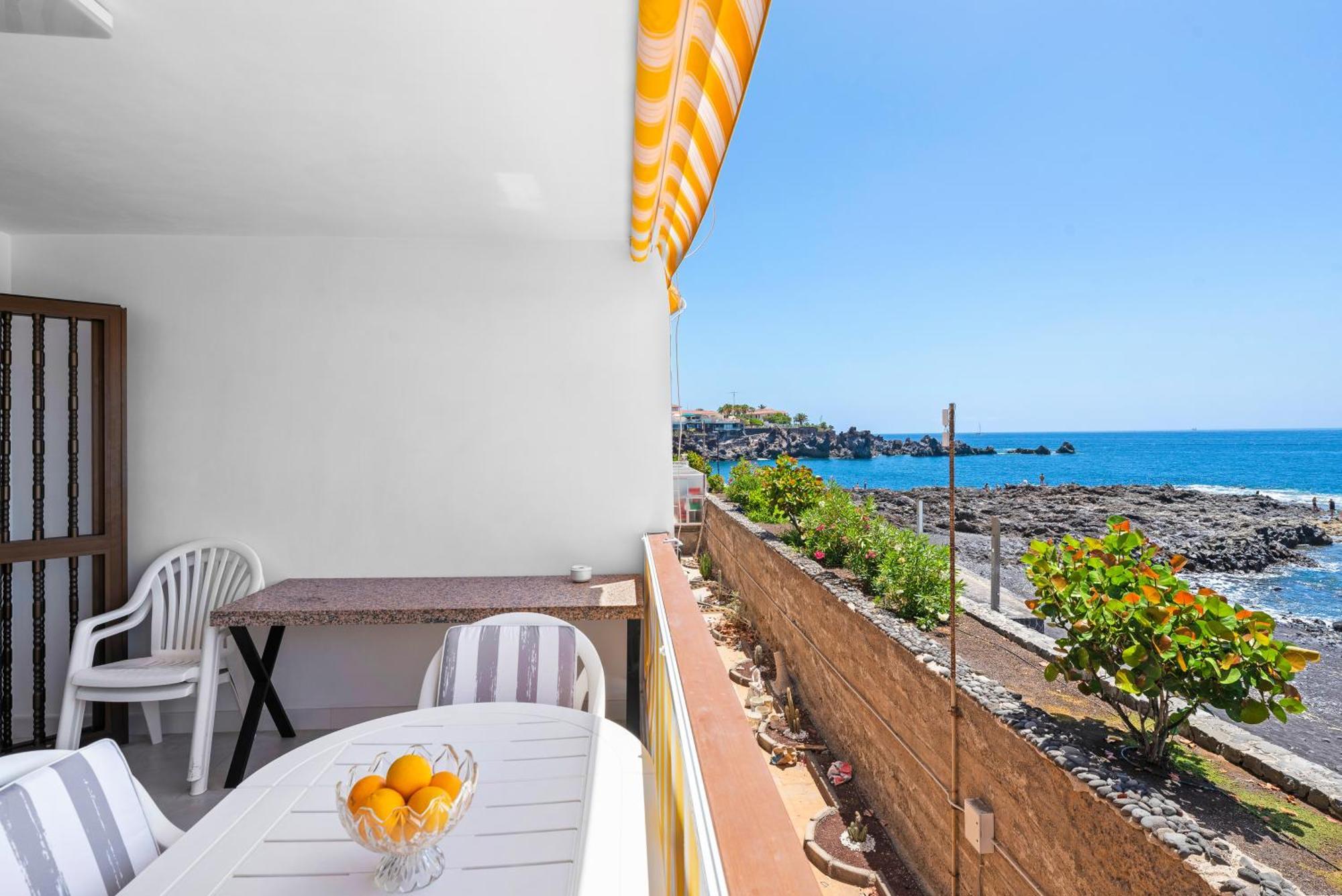 Neptuno Ocean View, Beach Line With Pool Puerto de Santiago  Ngoại thất bức ảnh
